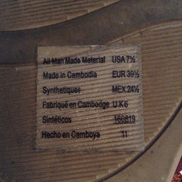 AMERICAN EAGLE BROWN THONG SANDALS 7.5 - Picture 6 of 6